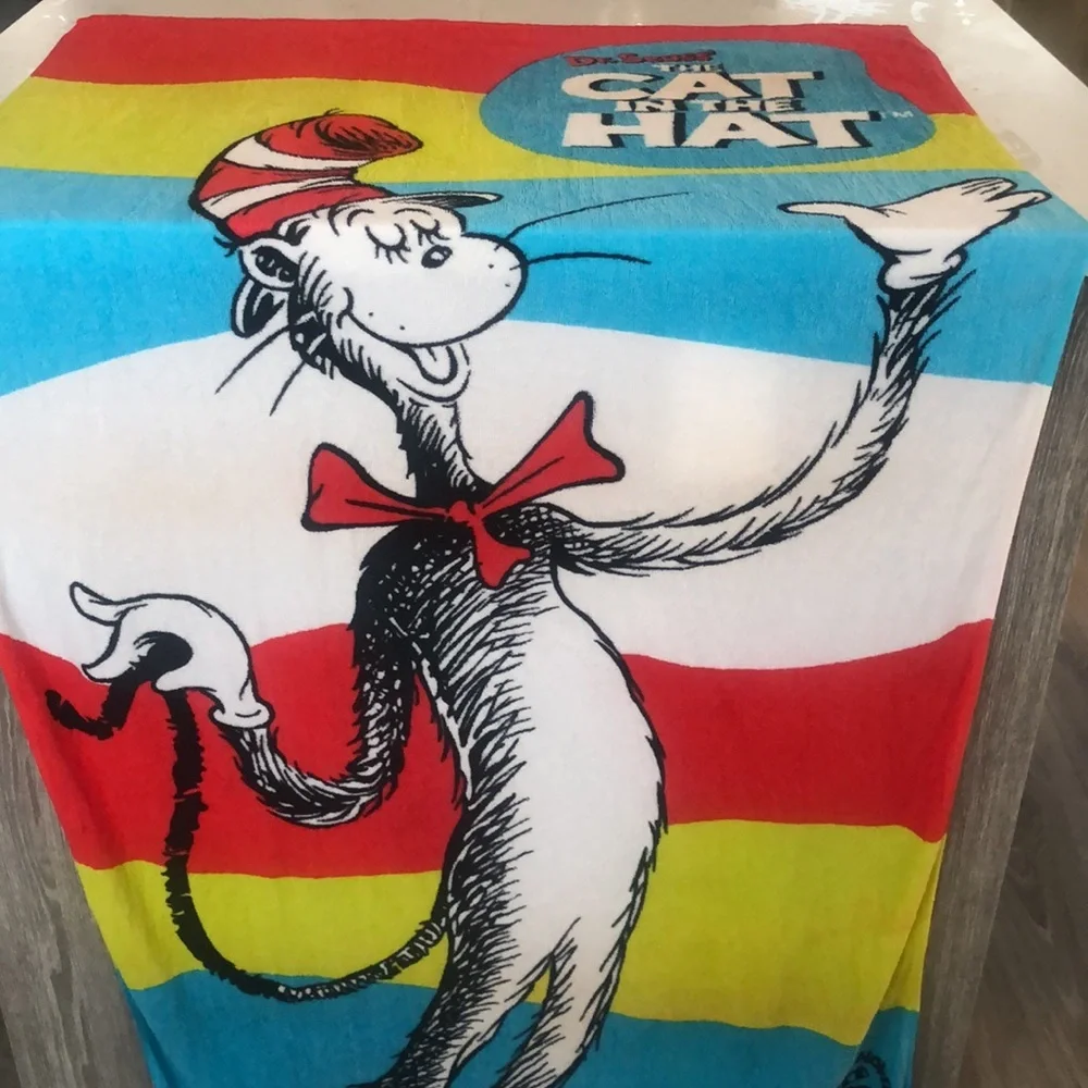 Dr Seuss Cat in the  Hat Towel - Picture 3 of 5